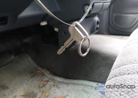 2000 Toyota Tundra Sr5 V8 z USA, uszkodzony, nr VIN 5TBRT3418YS112419